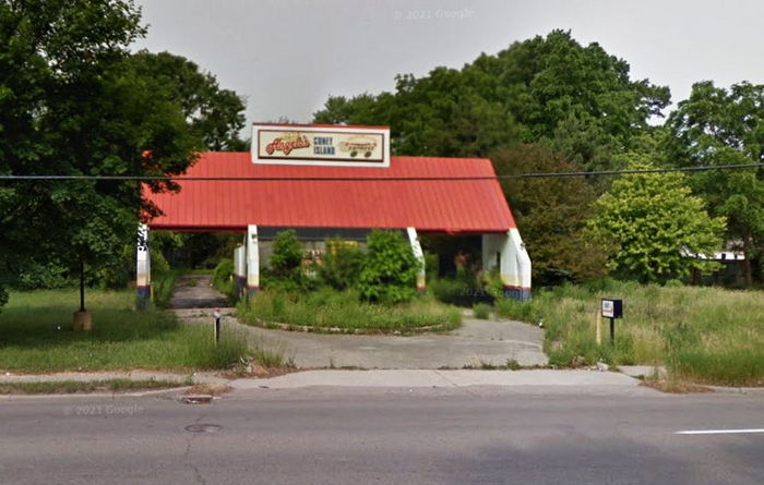 Hot n Now Hamburgers - Flint - 3001 Clio Rd (newer photo)